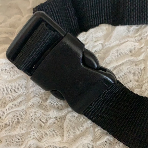 Y2K Fanny Pack - Picture 4 of 4